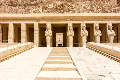 Ausflug von Hurghada nach Luxor: Stressfreie Tagesfahrt zu den antiken Wundern photo